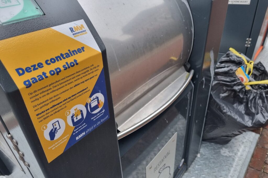 gezamenlijke-afvalcontainter-rmn