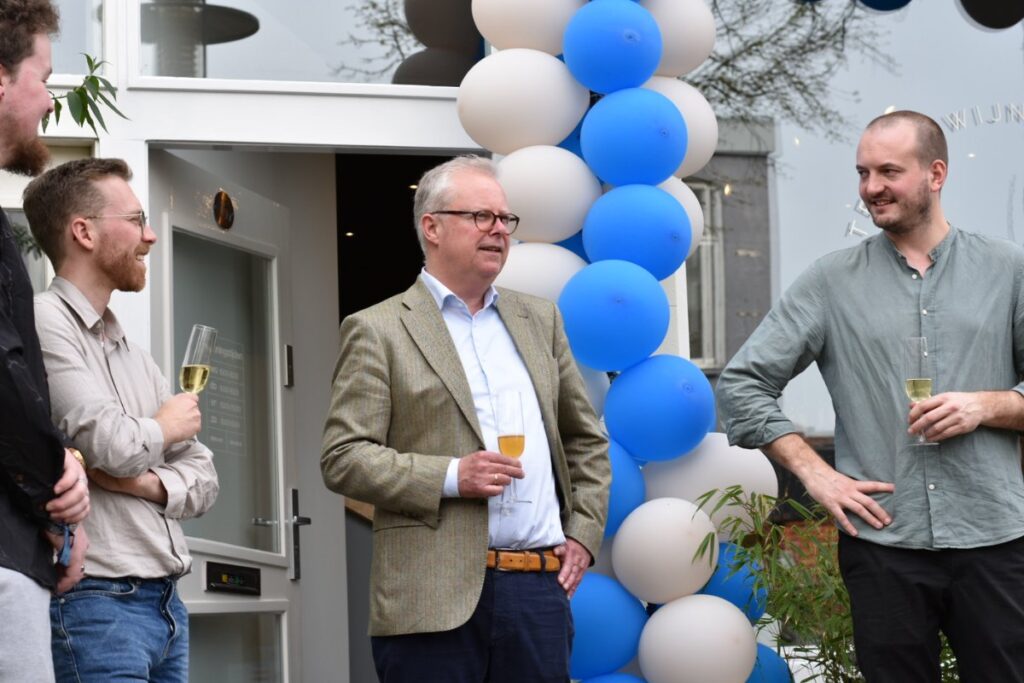 wijnwinkel-tinc-set-geopend