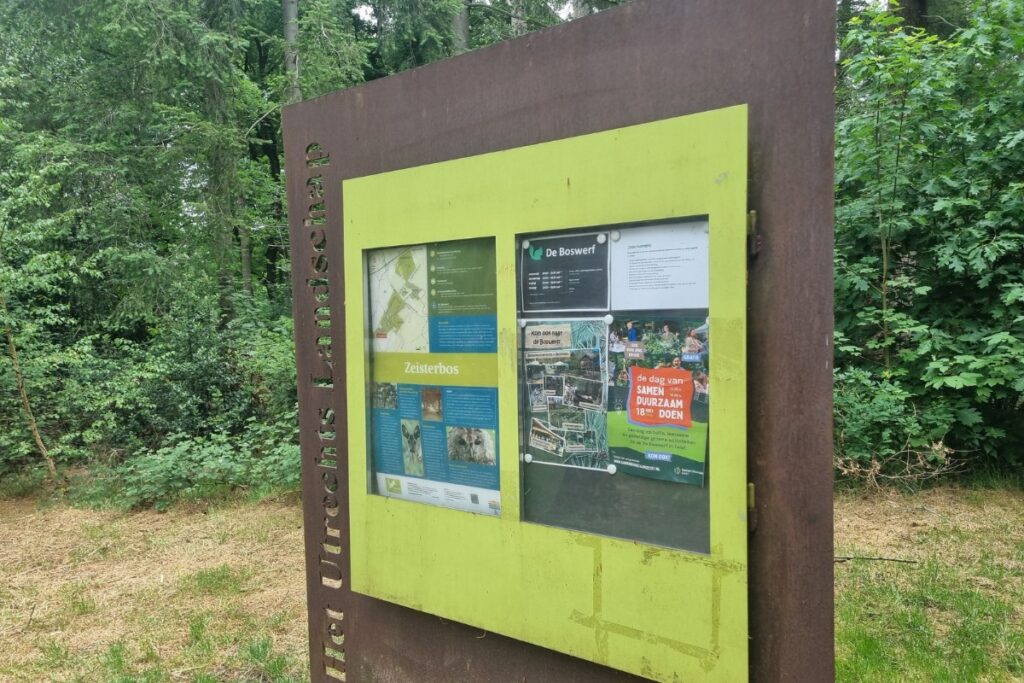 bord startpunt wandelroutes zeist